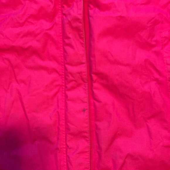 NorthFace Women’s Rain Jacket - Picture 4 of 6